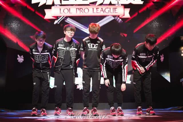 LPL 2025赛季第二赛段淘汰赛：WE 3:1 JDG，深度对比分析