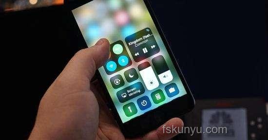 十二年变革：苹果UI更新背后的行业洞察