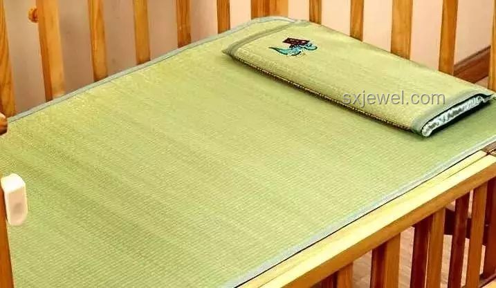 闲置麻将凉席新生命：创意再利用引领家居新风尚